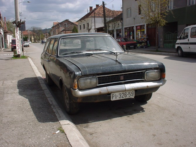 061_Leichenwagen vorne