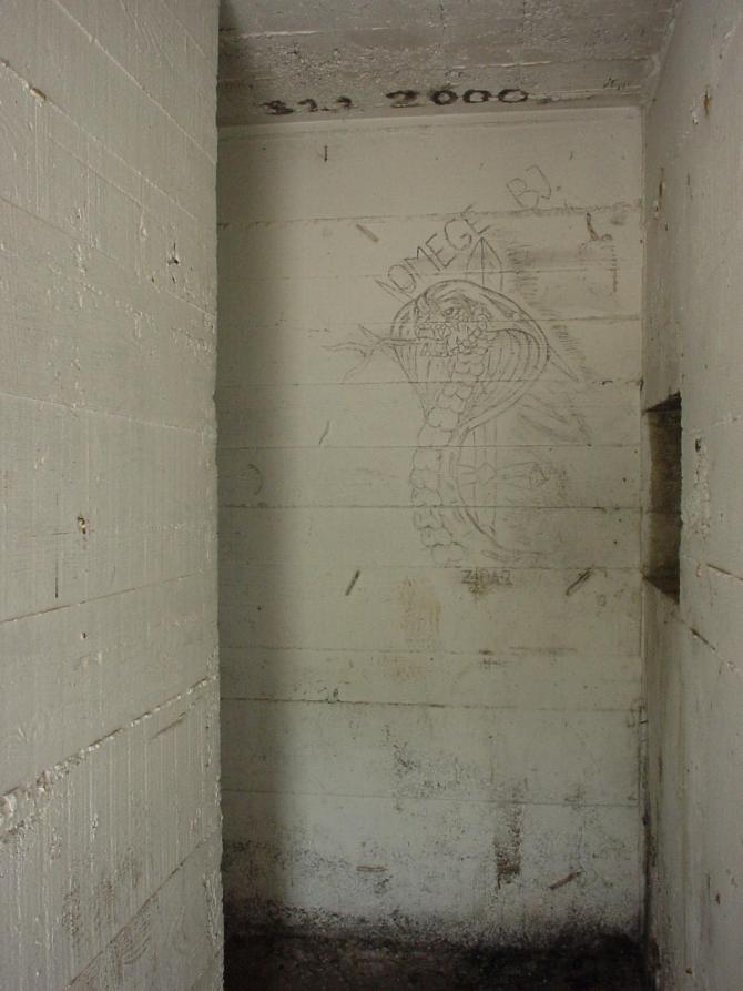 047_Zeichnung in Bunker