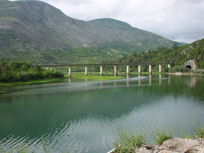 061_See mit Bahnbrücke 2 BiH