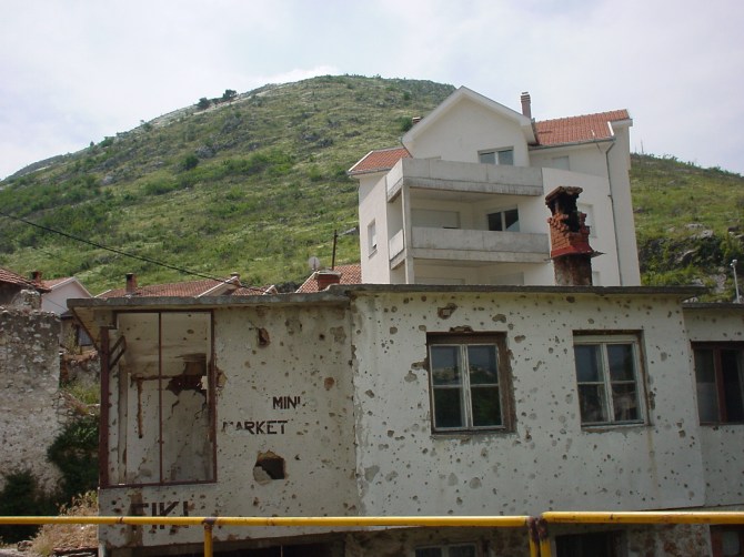 085_Kaput Neu Mostar BiH