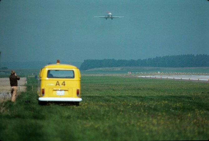 McDonnell Douglas DC-9-32, HB-IFU "Chur" beim Landen in Zürich-Kloten