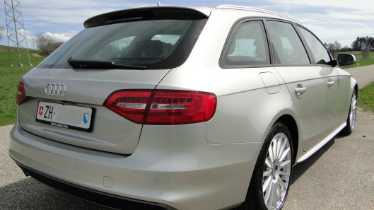 a4-avant-seitlich-hinten-1